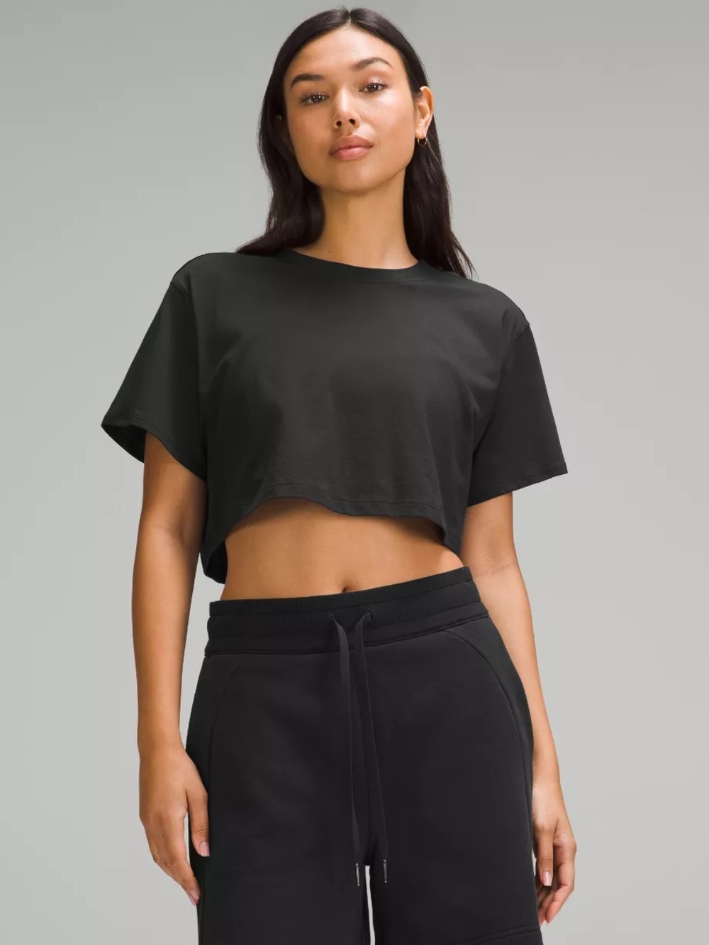 Lululemon All Yours Cropped Tee Light Black med-large